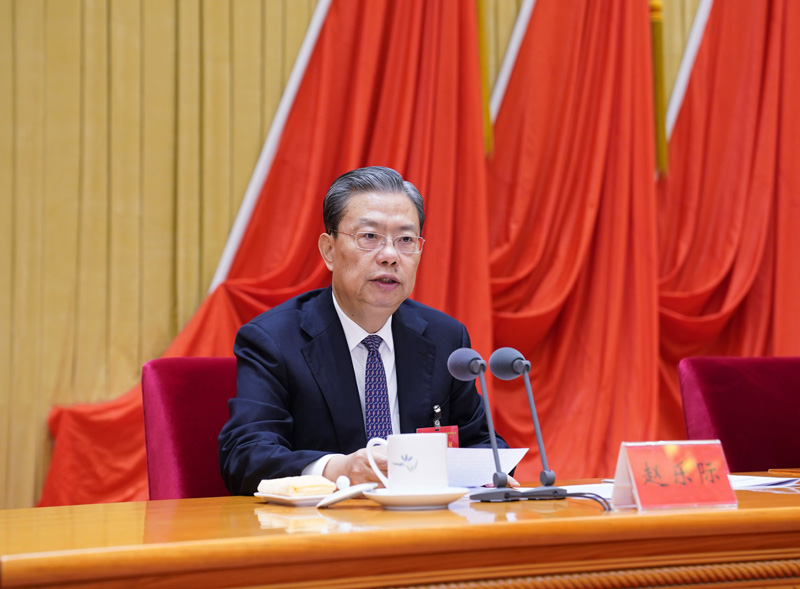 1月22日，中國共產(chǎn)黨第十九屆中央紀律檢查委員會第五次全體會議在北京開幕。中共中央政治局常委、中央紀律檢查委員會書記趙樂際代表中央紀律檢查委員會常務(wù)委員會作題為《推動新時代紀檢監(jiān)察工作高質(zhì)量發(fā)展，以優(yōu)異成績慶祝中國共產(chǎn)黨成立100周年》的工作報告。新華社記者 張領(lǐng) 攝